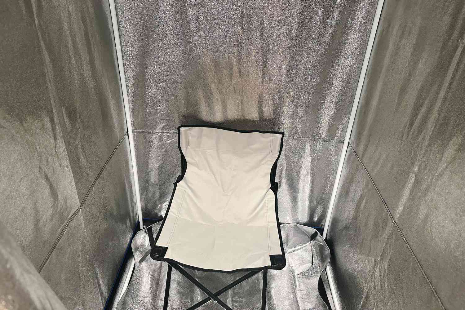 A close up of the inside of the SereneLife Full Size Portable Steam Sauna
